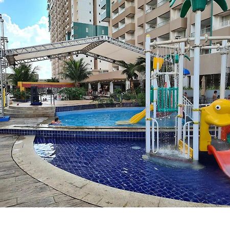 Olimpia Park Resort O Mais Divertido Resort Em Frente Ao Thermas Dos Laranjais - Pague Em Ate 12 Vezes Buitenkant foto