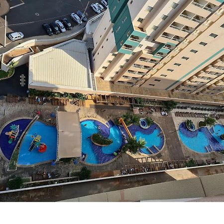 Olimpia Park Resort O Mais Divertido Resort Em Frente Ao Thermas Dos Laranjais - Pague Em Ate 12 Vezes Buitenkant foto