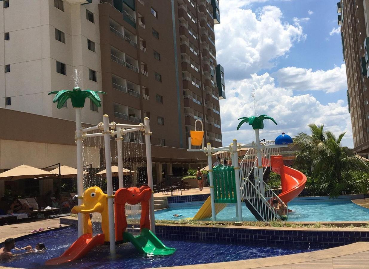 Olimpia Park Resort O Mais Divertido Resort Em Frente Ao Thermas Dos Laranjais - Pague Em Ate 12 Vezes Buitenkant foto