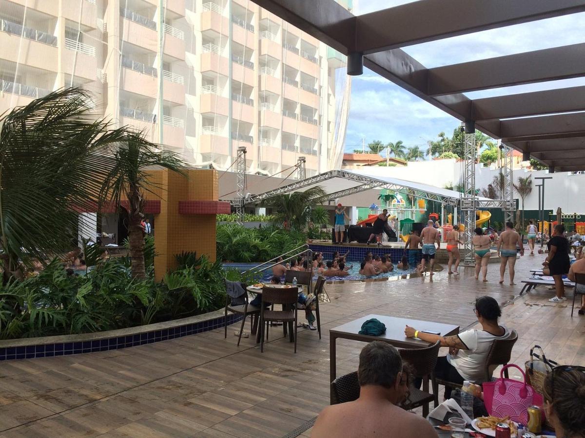 Olimpia Park Resort O Mais Divertido Resort Em Frente Ao Thermas Dos Laranjais - Pague Em Ate 12 Vezes Buitenkant foto