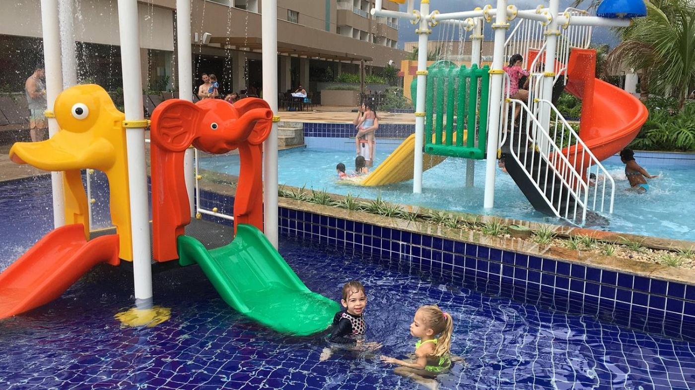 Olimpia Park Resort O Mais Divertido Resort Em Frente Ao Thermas Dos Laranjais - Pague Em Ate 12 Vezes Buitenkant foto